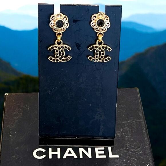 Chanel Pierced Filigree Flower CC Earrings - Picture 1 of 7
